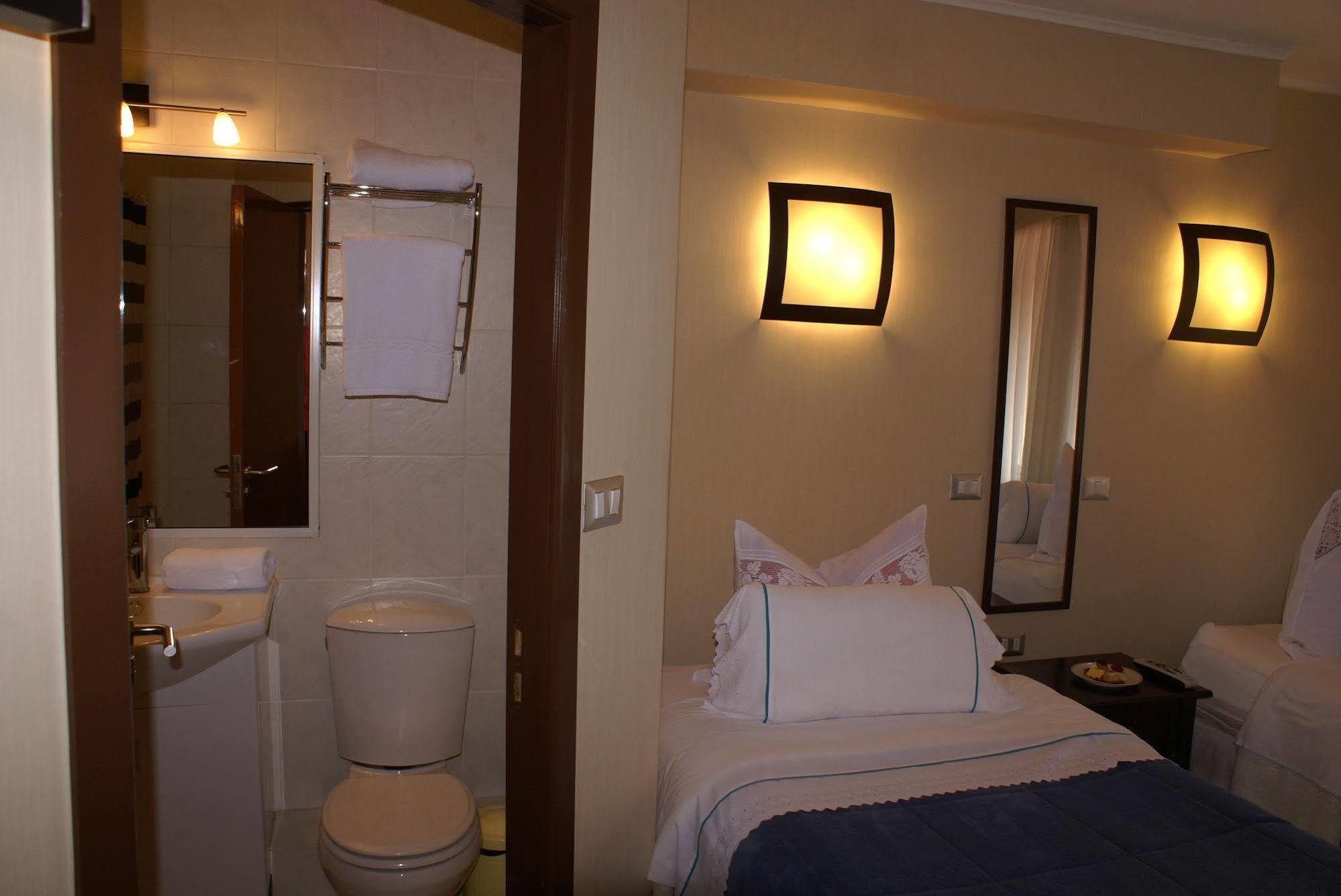 Hotel Baviera Parral Exterior foto